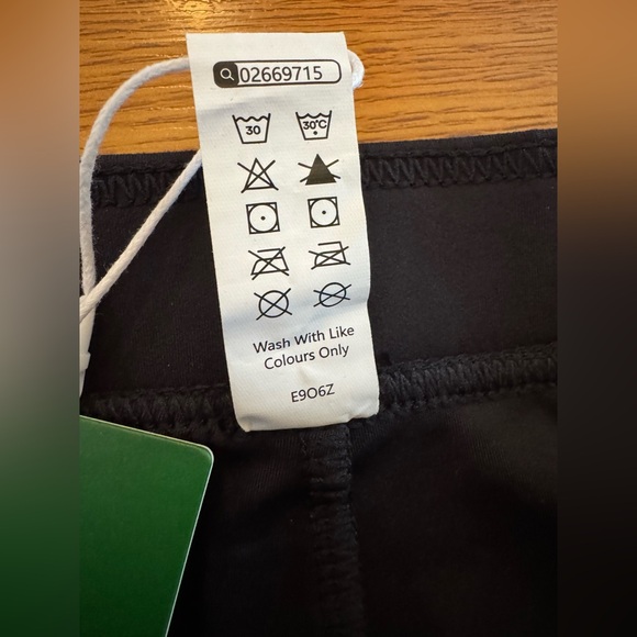 Halara Black Wide-Leg Pull on Medium Pants. - Picture 4 of 6